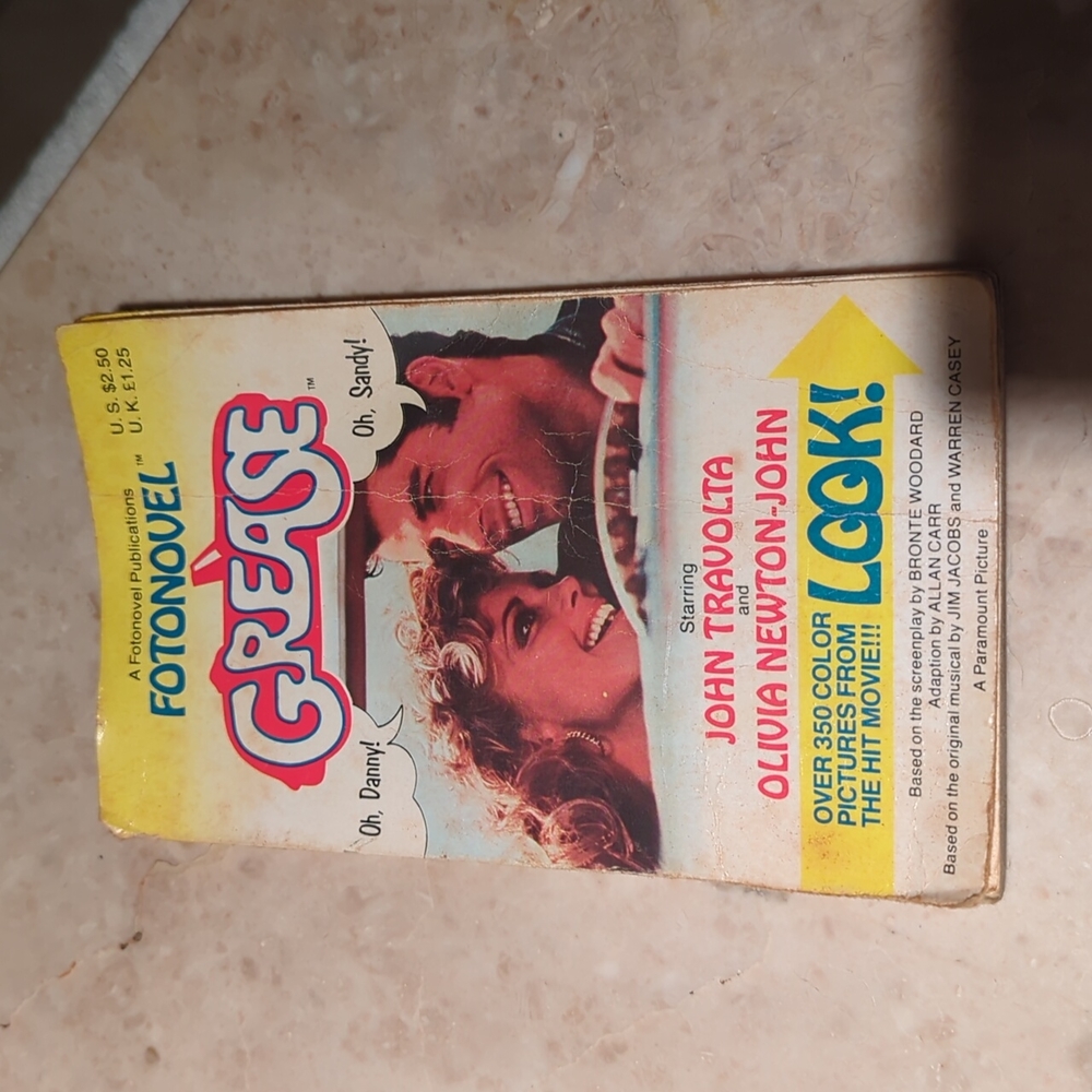 1978 Grease Fotonovel (book of movie)